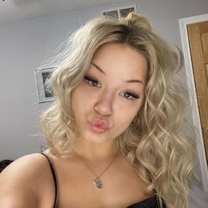 Meet your Posher, Isabelle